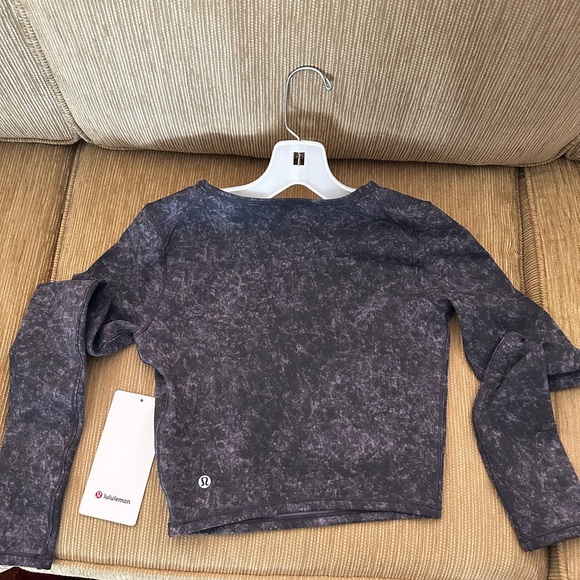 Winder Train Crop Long Sleeve Shrit - Picture 2 of 3